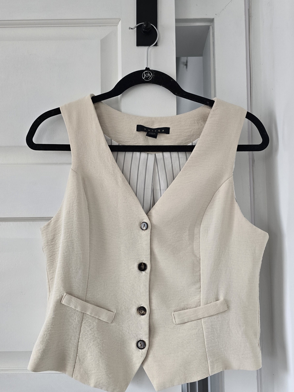 Cream Sleeveless Button-Front Vest